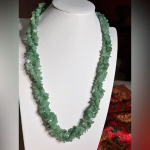 Handmade Green Aventurine Chip Necklace – Elegant Women’s Jewelry 24 inches